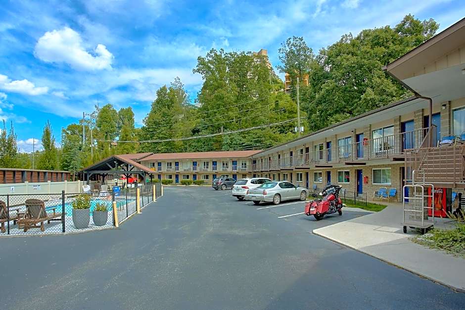 Sidney James Mountain Lodge