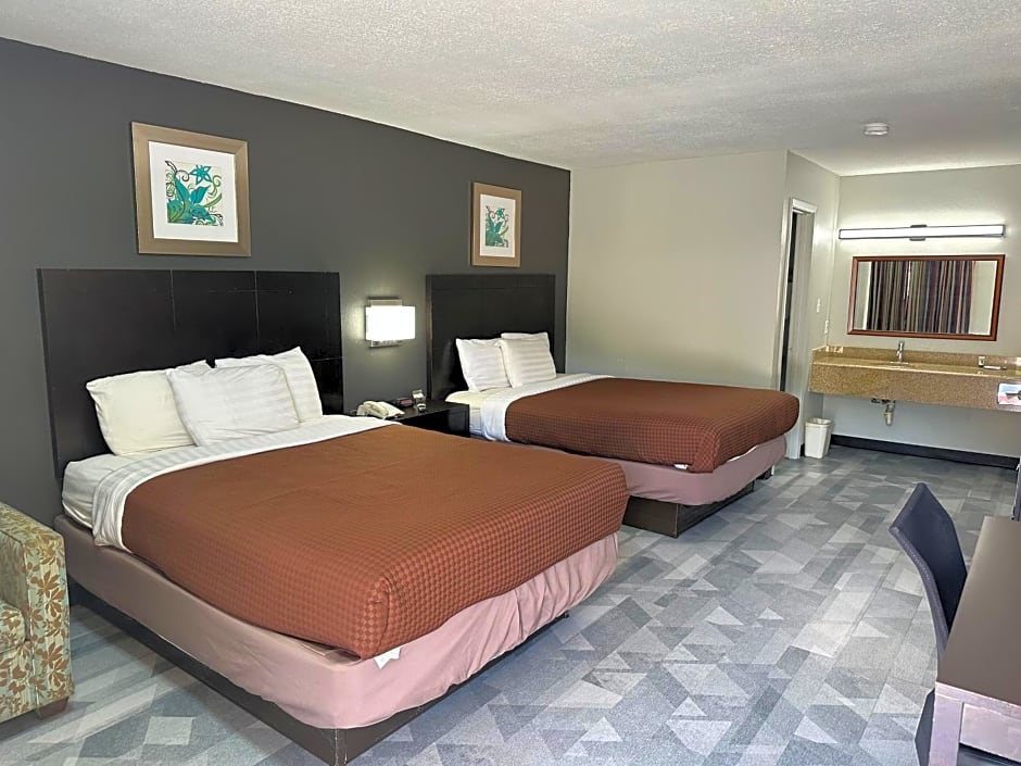 Freer Executive Inn & Suites