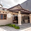 Guest House B Fren Syariah Near JIH Yogyakarta Mitra RedDoorz