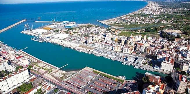 Hugo Beach Hotel & Apartments