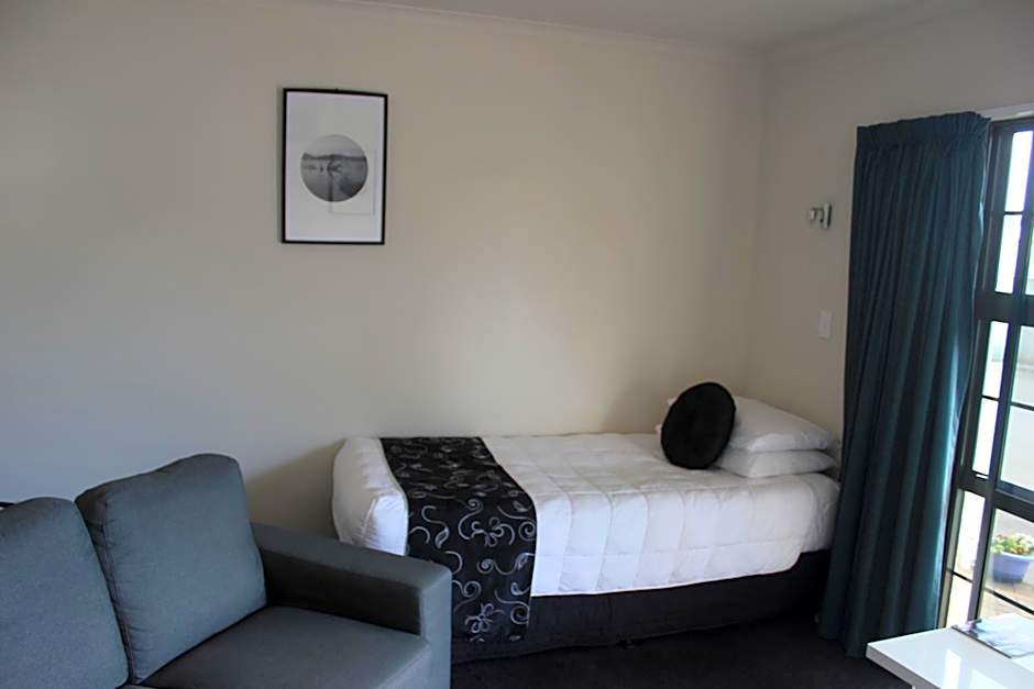Kiwi Court Motel