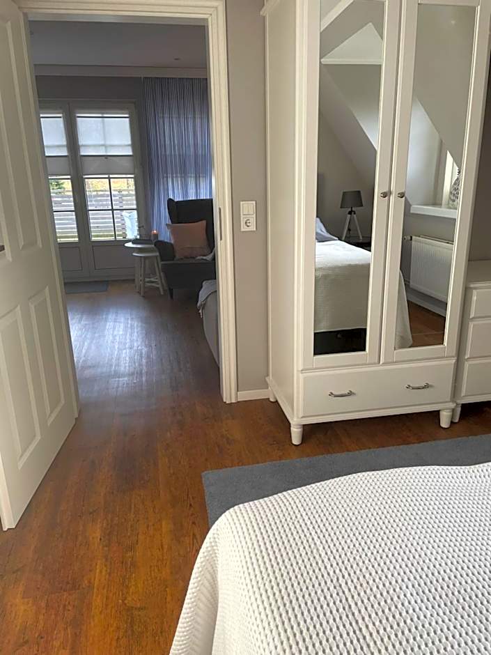 Friesen-Lodge Apartments