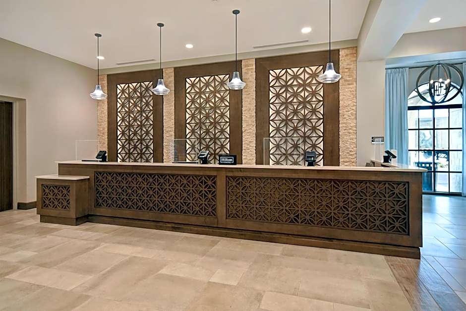 Homewood Suites by Hilton Orlando at FLAMINGO CROSSINGS Town Center