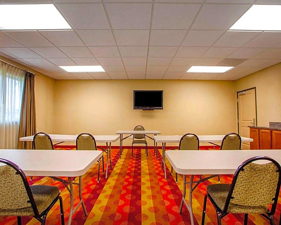 Suburban Studios Cedar Falls