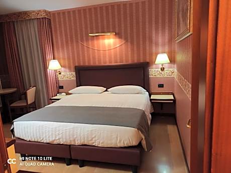 Comfort Triple Room with Shower