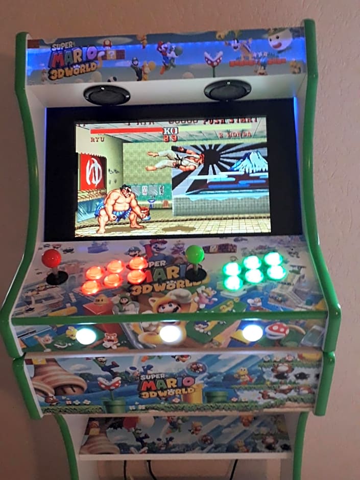 Jacuzzi, Arcade et Repas compris