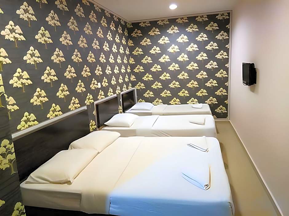 EZI HOTEL KLANG