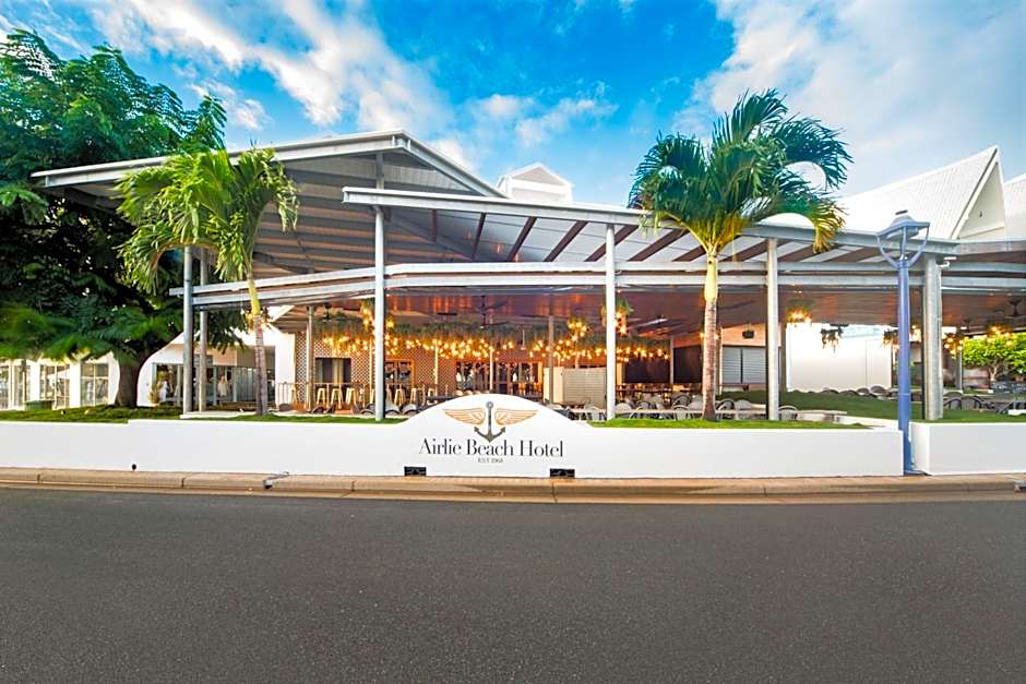 Airlie Beach Hotel
