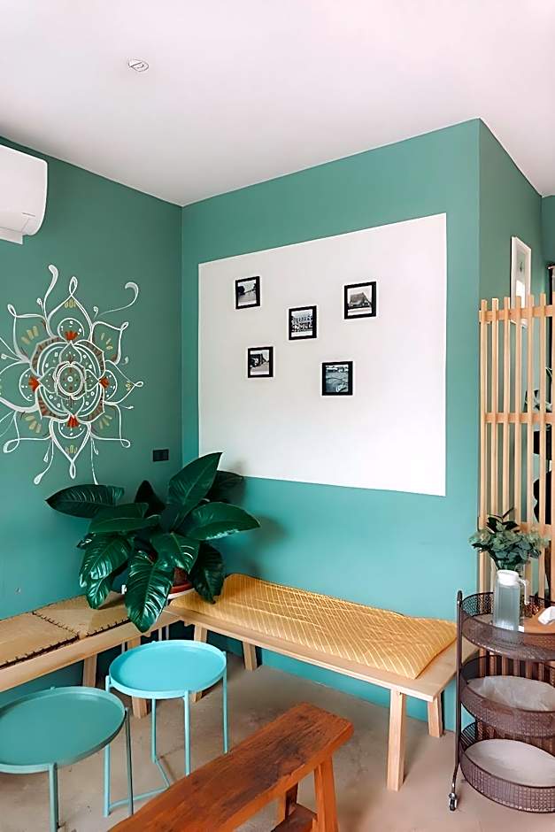 Shanti-Retreat Hotel