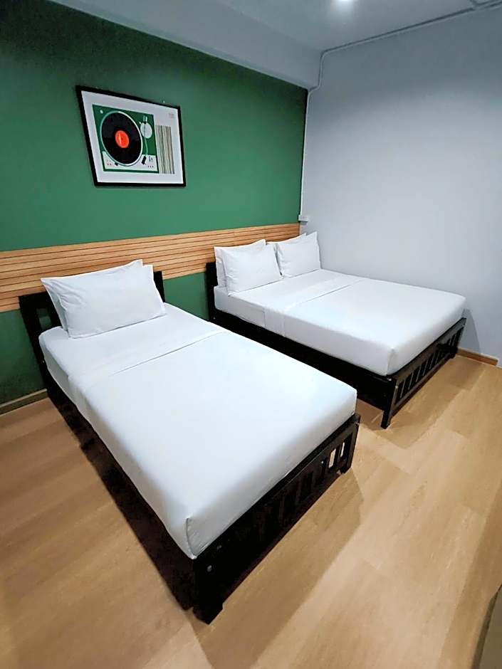 9TY hotel (ninety hotel)