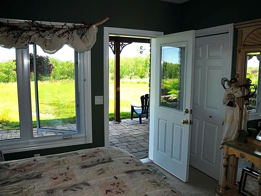 Golden Pathways Retreat B&B