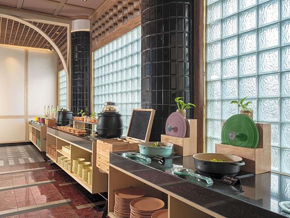 Golden Hill by Golden Tulip