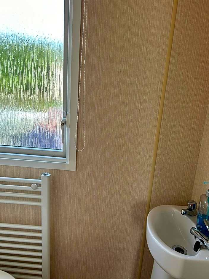 Holiday home cherry tree Burgh castle Great Yarmouth