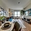Penthouse One Bedroom Garden View Condo by UCLA