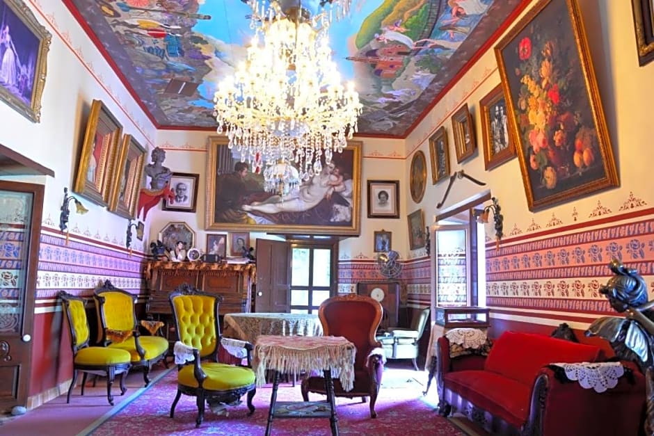 Copper Canyon Riverside Lodge