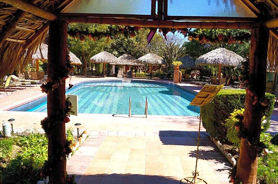 Atotonilco Hotel & Club