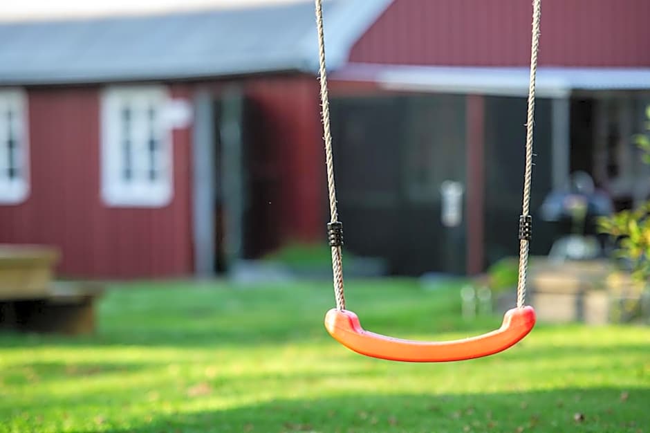 Vare 4 vandrarhem AB