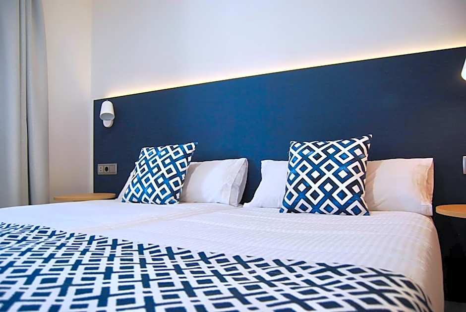 Broncemar Beach Suites