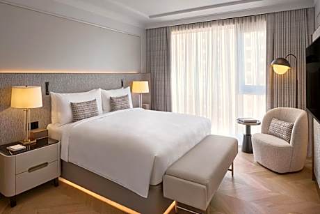 Junior Suite, Executive lounge access, 1 Bedroom Suite, King