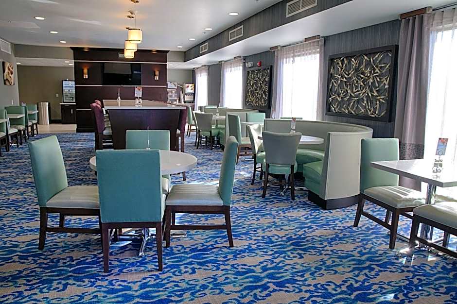 Holiday Inn Express & Suites Sidney By IHG