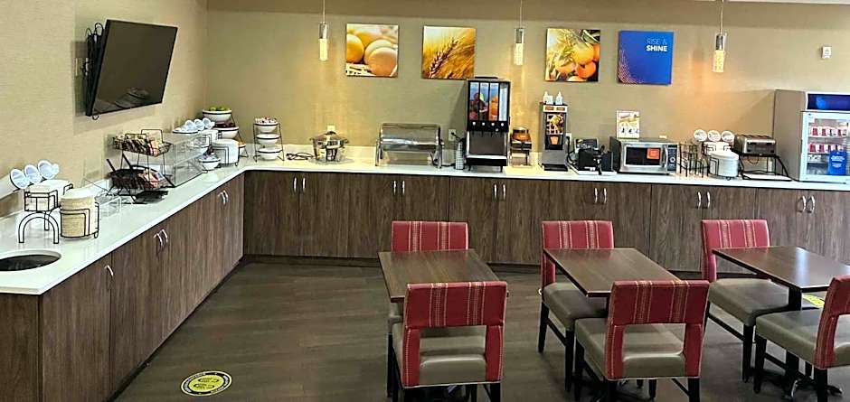 Comfort Inn and Suites Near Lake Guntersville