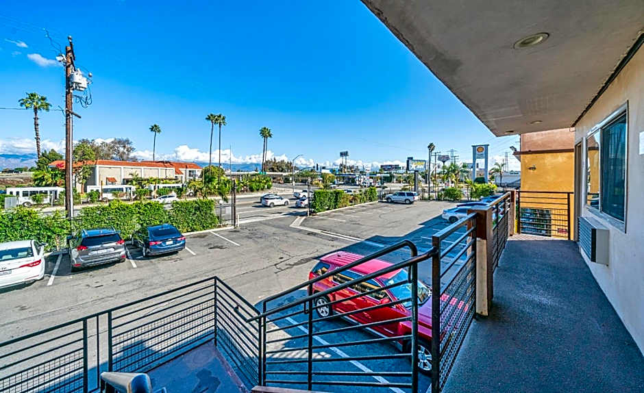 Starlight Inn South El Monte