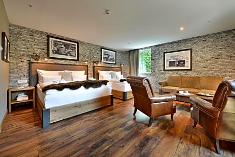 Premium Family Room (including daily refilled free mini bar)