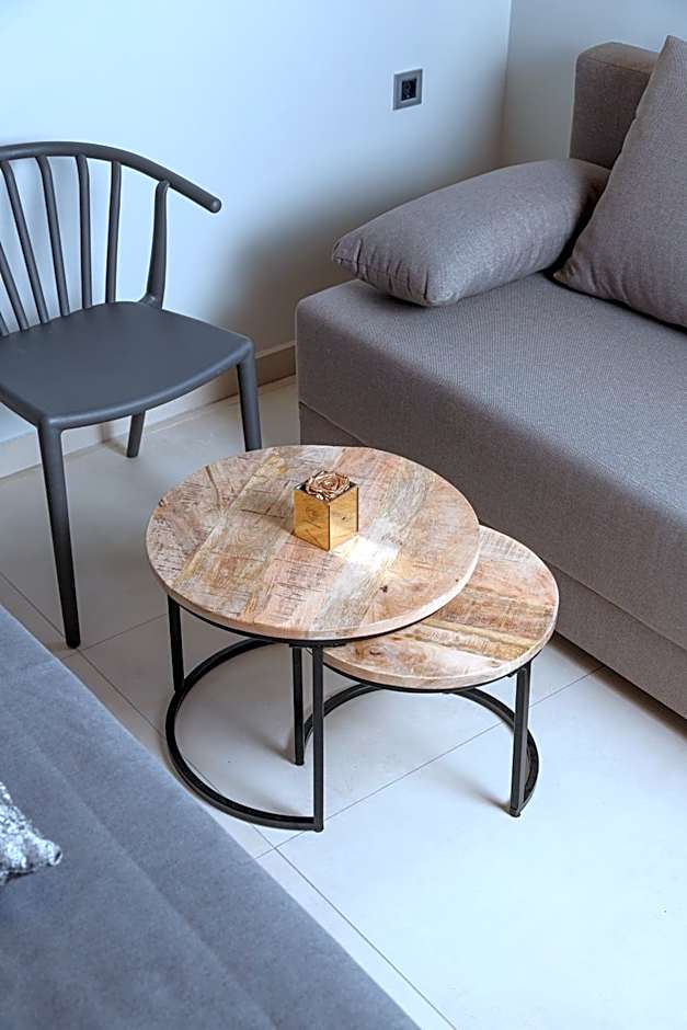 Metropolitan Pearl Boutique Hotel
