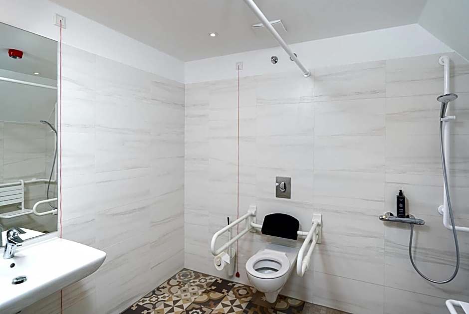 elaya hotel regensburg city center, Trademark by Wyndham