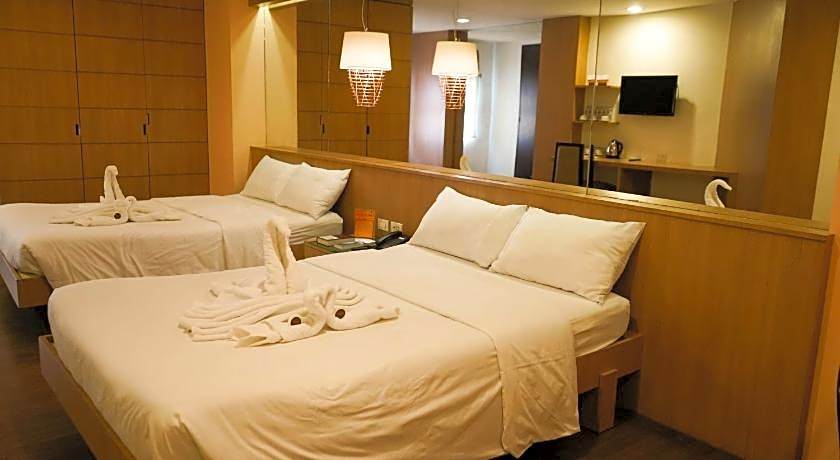 Tacloban Plaza Hotel