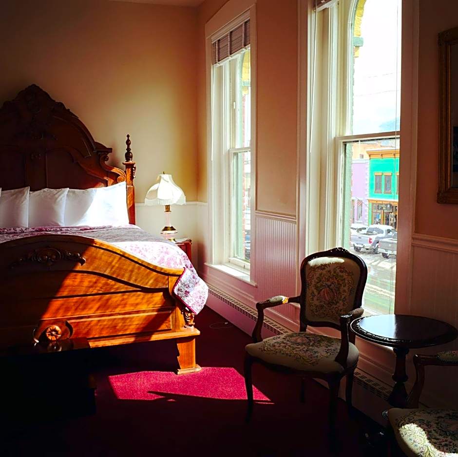 Grand Imperial Hotel