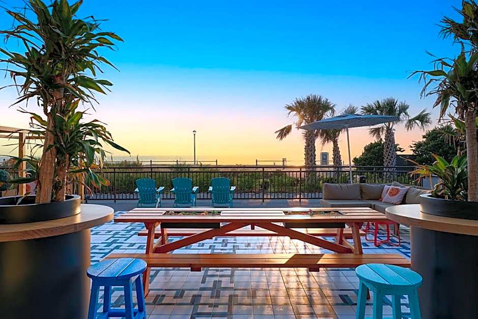 Moxy Virginia Beach Oceanfront