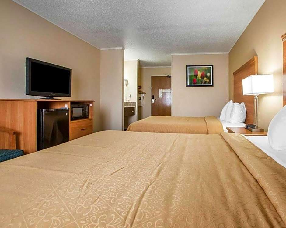 Quality Inn Ottawa near Starved Rock State Park