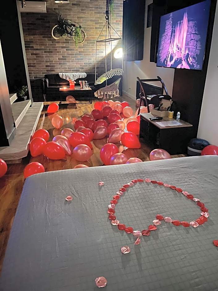 La suite Grenoble spa jacuzzi et sauna privatif