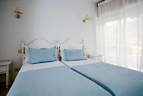 Family Room (4 Adults)