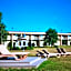 Riverview Inn & Suites