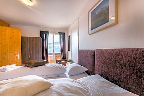 Standard Apartment with Lake View