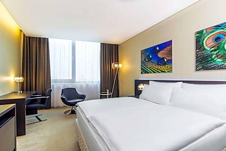 Standard Double or Twin Room with Extra bed (2 Adults + 1 Child)