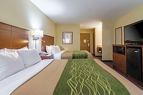 2 QUEEN BEDS NONSMOKING