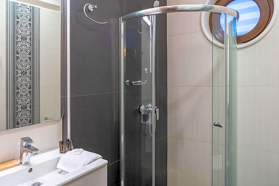 Olympus Terra Boutique Hotel