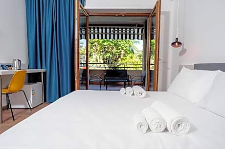 Sorrento B&D Rooms