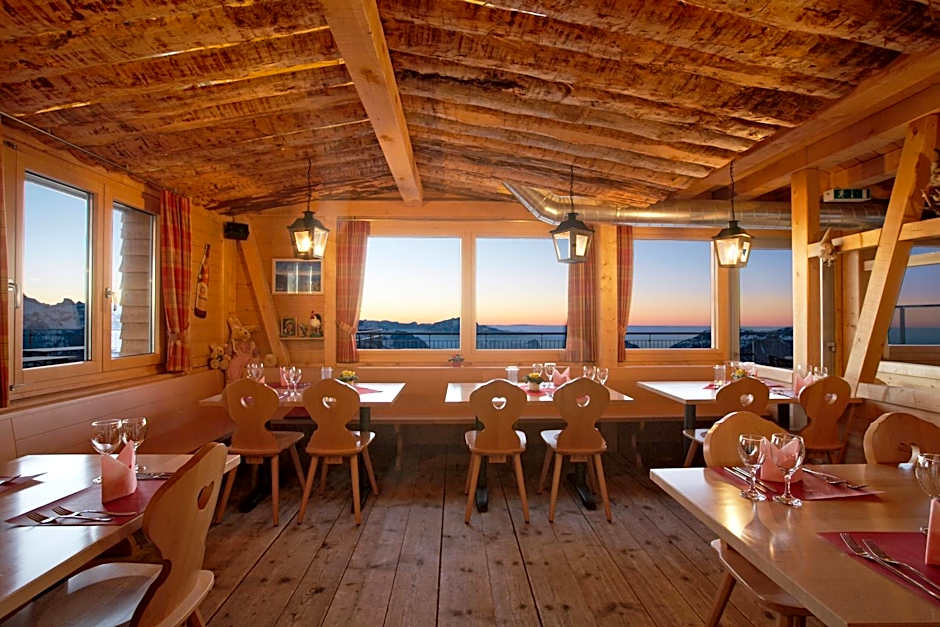 Fronalpstock Hotel & Restaurant