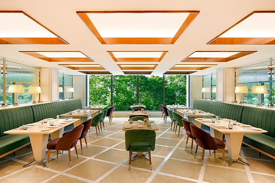 Aurika, Mumbai International Airport