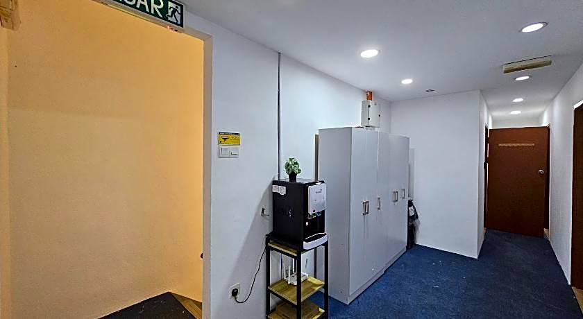 90334 Mawlaya Hotel – Bayan Lepas, NY
