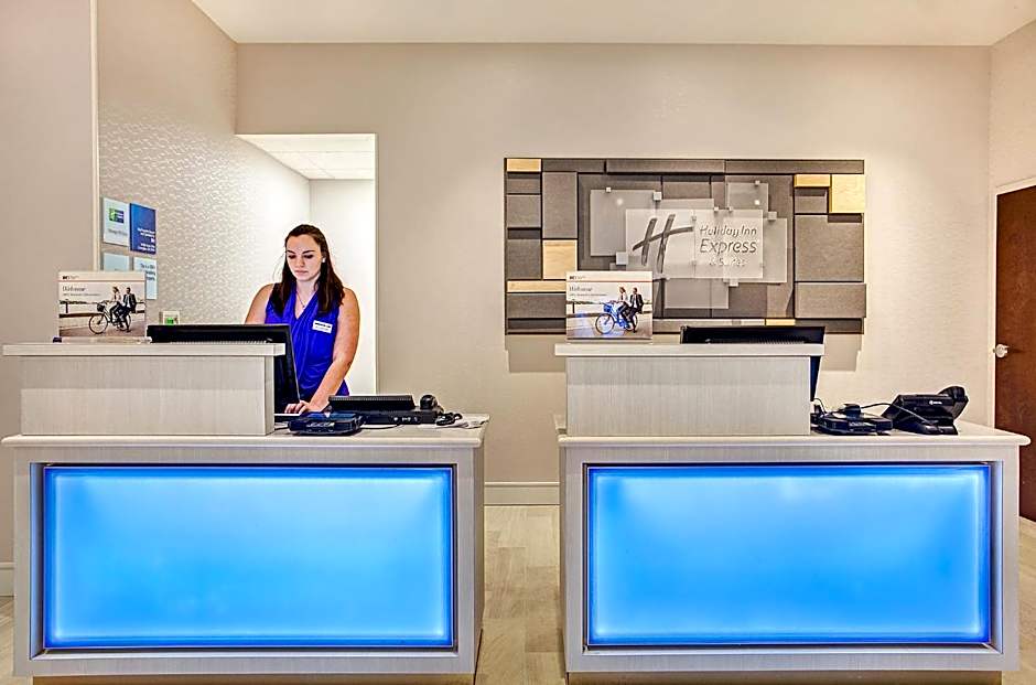 Holiday Inn Express & Suites Covington By IHG