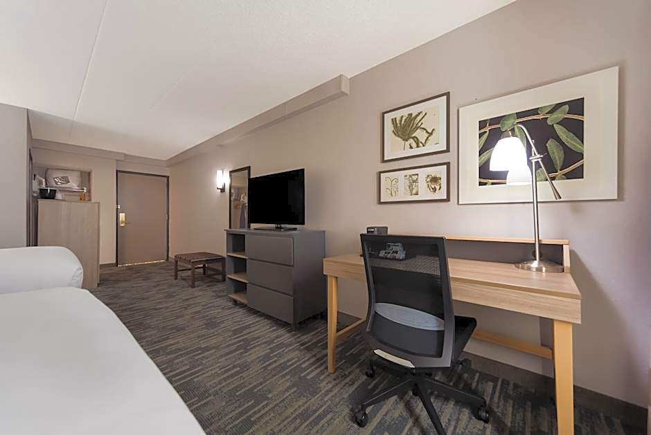 Wingate by Wyndham Lincoln Airport East I-80