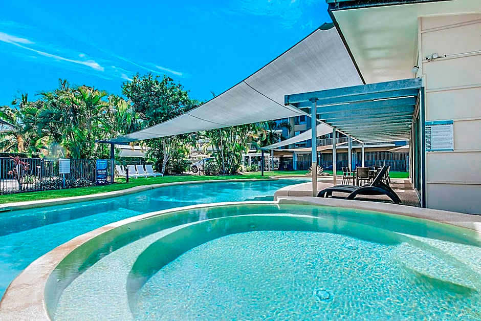 Beaches on Lammermoor Apartments