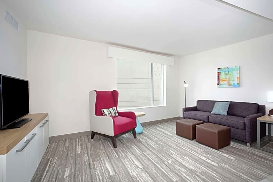Hilton Garden Inn Omaha Aksarben Village