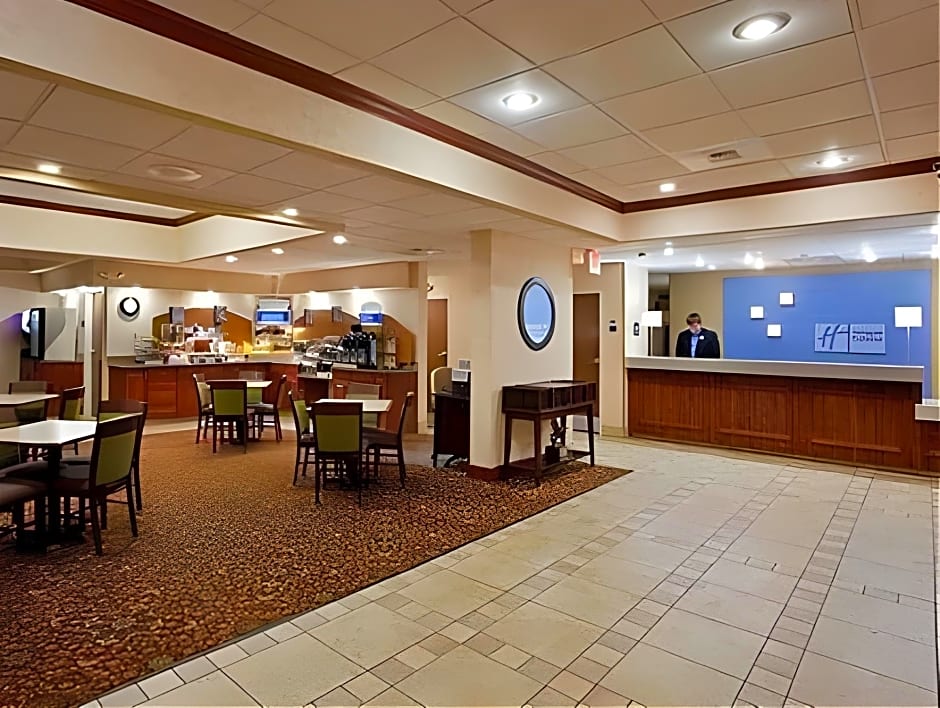 Holiday Inn Express Hotel & Suites Dayton-Huber Heights By IHG