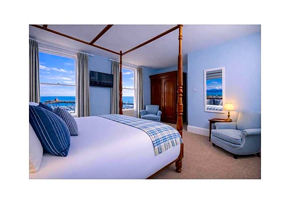 The Royal Harbour Hotel